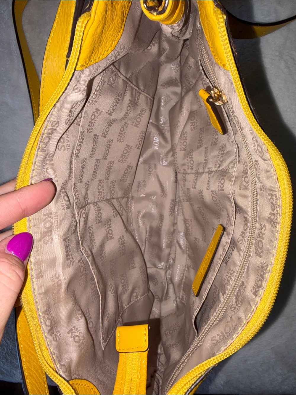 Michael Kors Mustard Yellow Leather Tassel Shoulder or Hand Bag - Picture 9 of 12